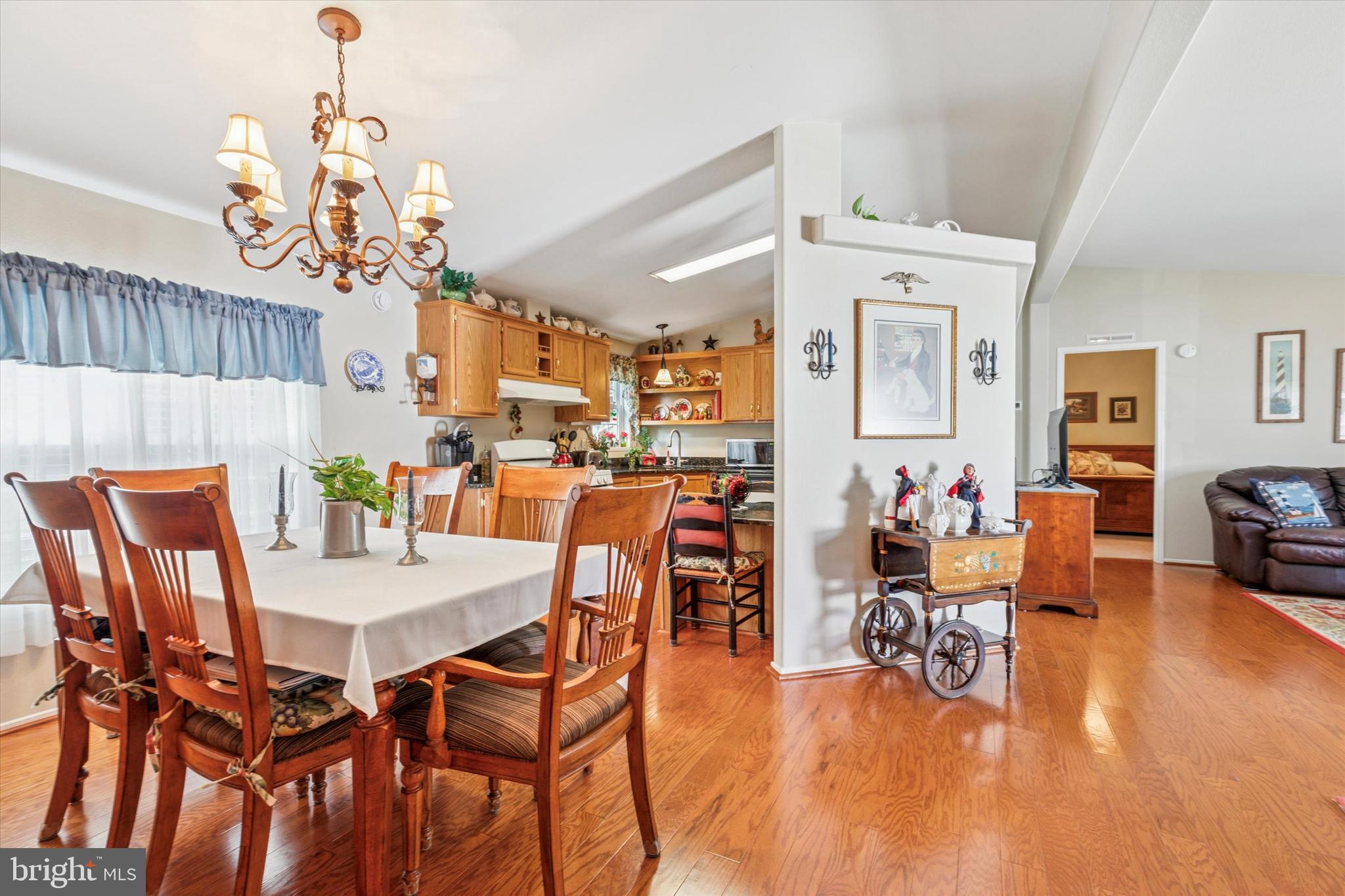 1095 JFK DRIVE