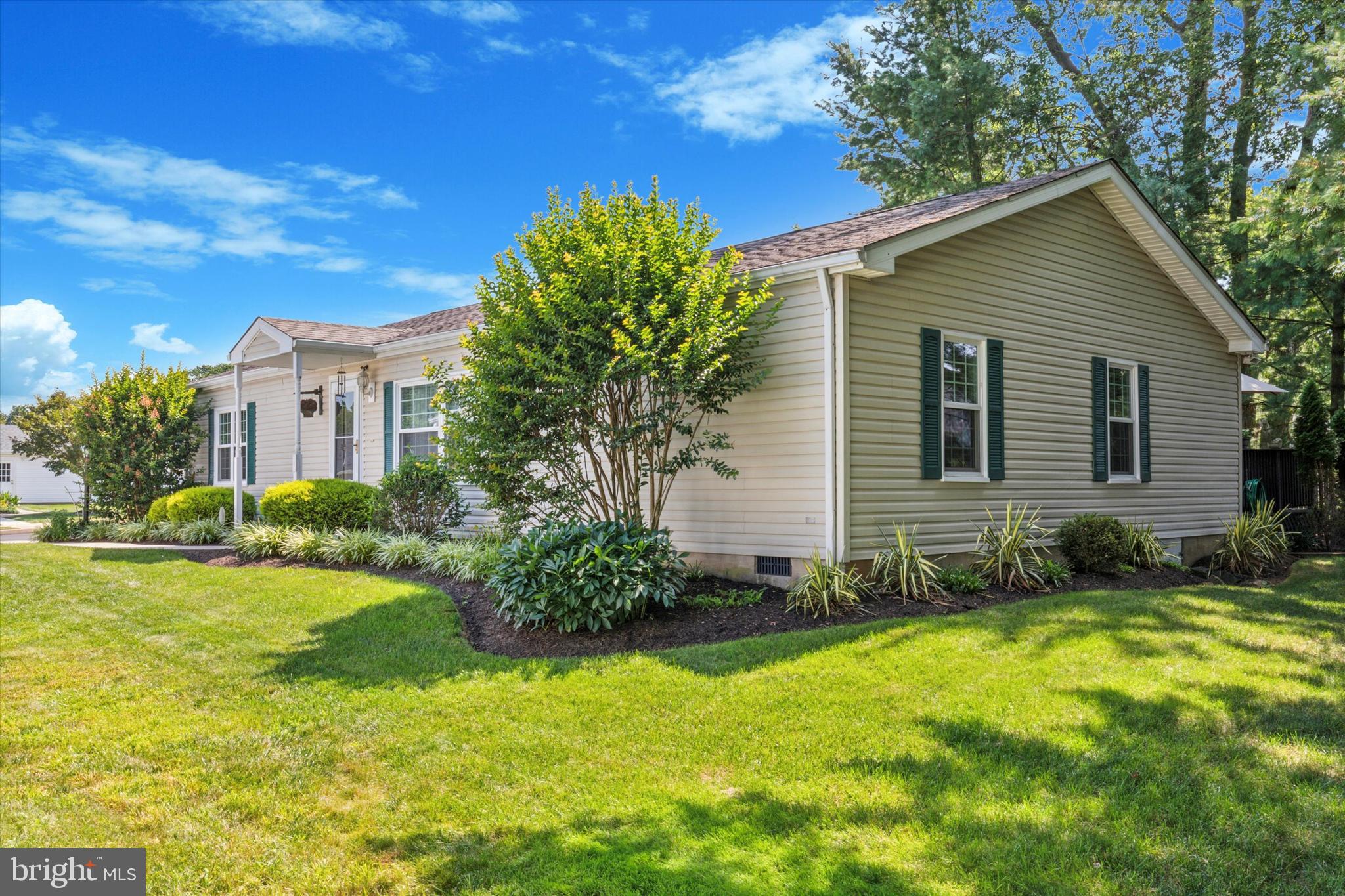 1095 JFK DRIVE