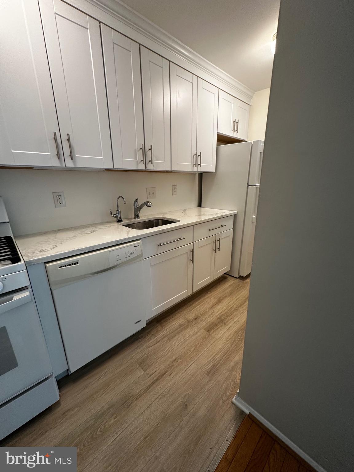 GRAND BEL MANOR - Residential