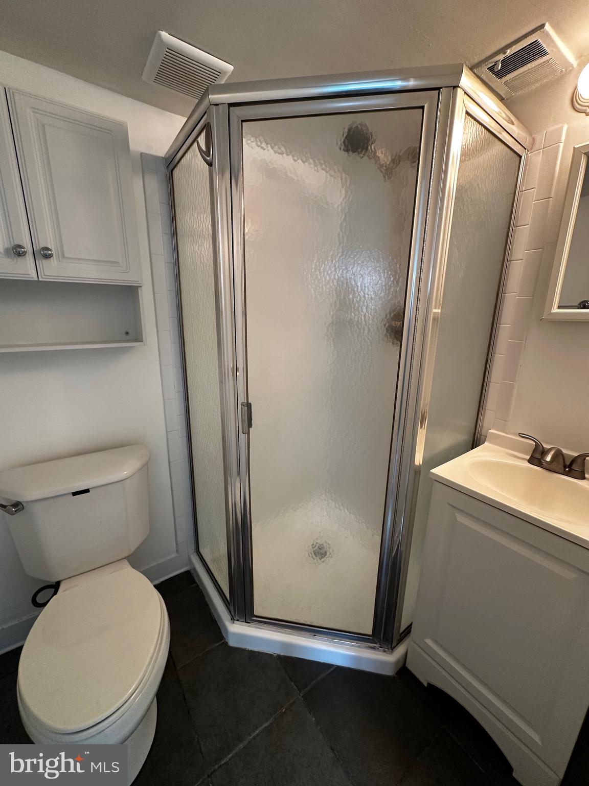 GRAND BEL MANOR - Residential