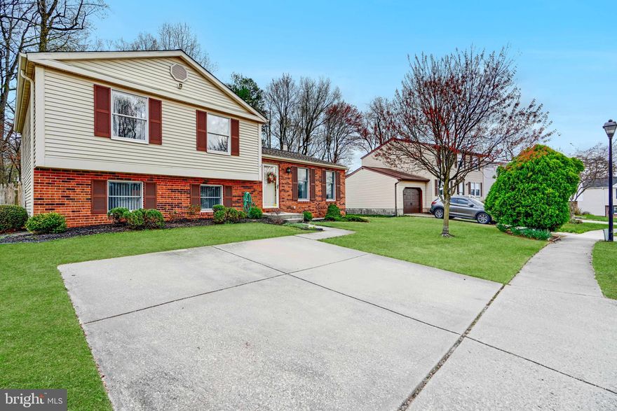 Discover your dream home at 19 Yew Rd, Baltimore, MD 21221! This spacious 4-bedroom, 3-bath, 4-level split home offers a perfect blend of comfort and style. The upgraded white kitchen cabinetry and eat-in kitchen provide a bright and welcoming space to gather. Enjoy the open-concept living room/dining room combination with cathedral ceilings, adding to the home’s airy feel.
Step outside to your private oasis featuring a pool with a double deck, all enclosed by a privacy fence and backing to serene wooded views. The lower levels offer plenty of space with a family room and bonus room, perfect for a home office, gym, or playroom. Don't miss this incredible opportunity to own a well-appointed home in a fantastic location!