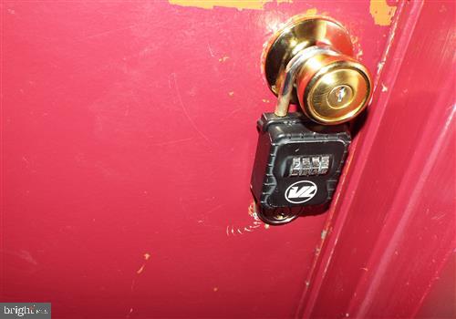 HERITAGE KNOLL - Residential