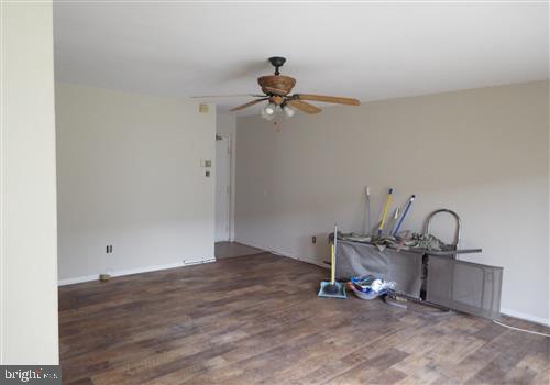 HERITAGE KNOLL - Residential