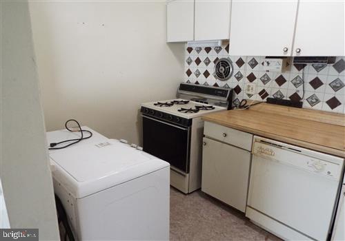 HERITAGE KNOLL - Residential