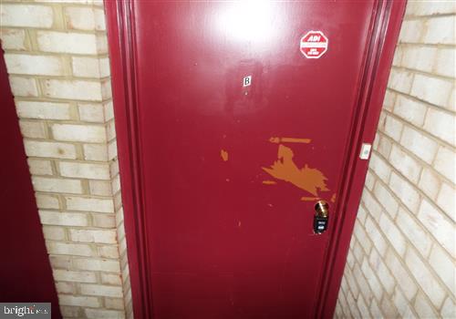 HERITAGE KNOLL - Residential