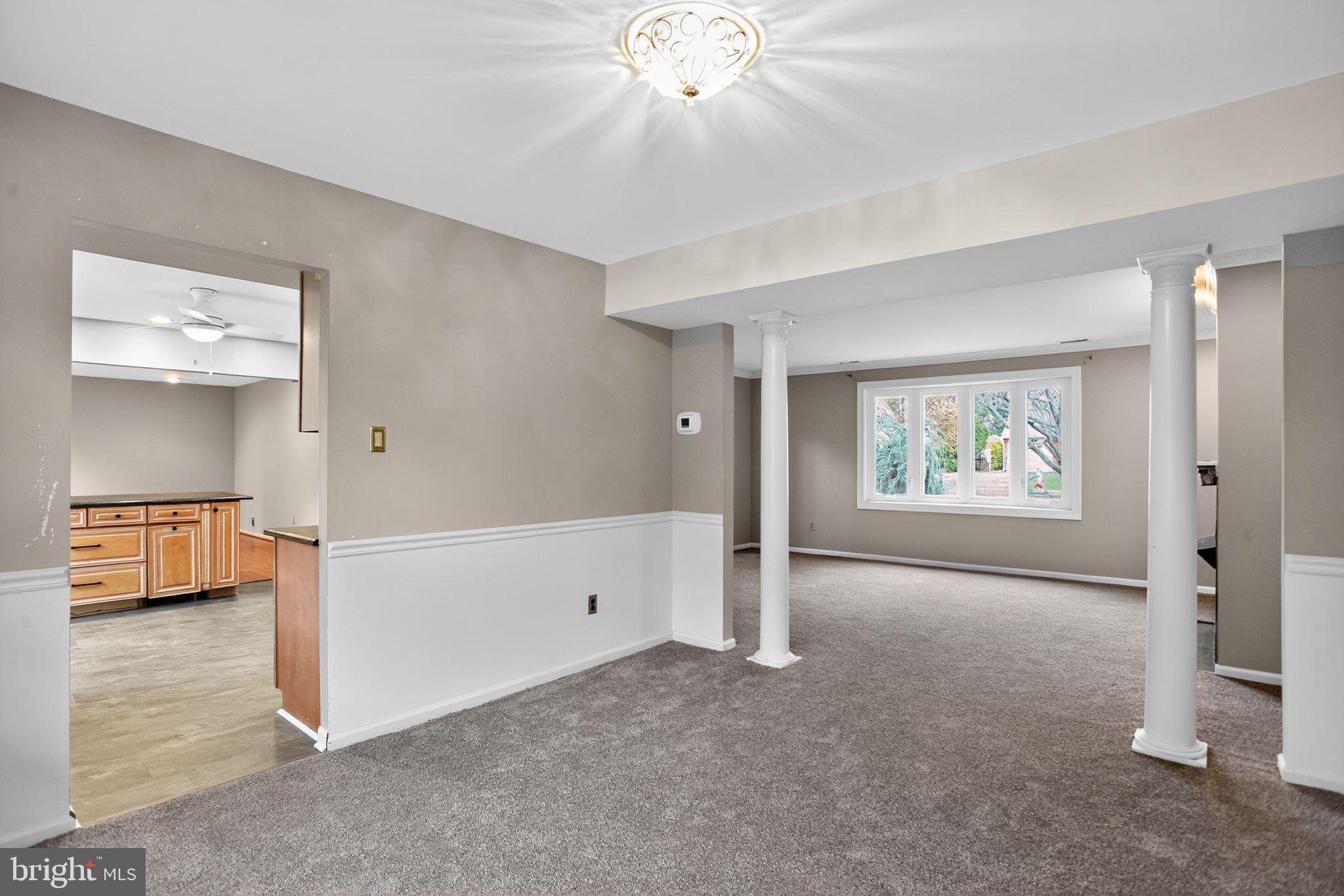 HOLLANDALE - Residential Lease