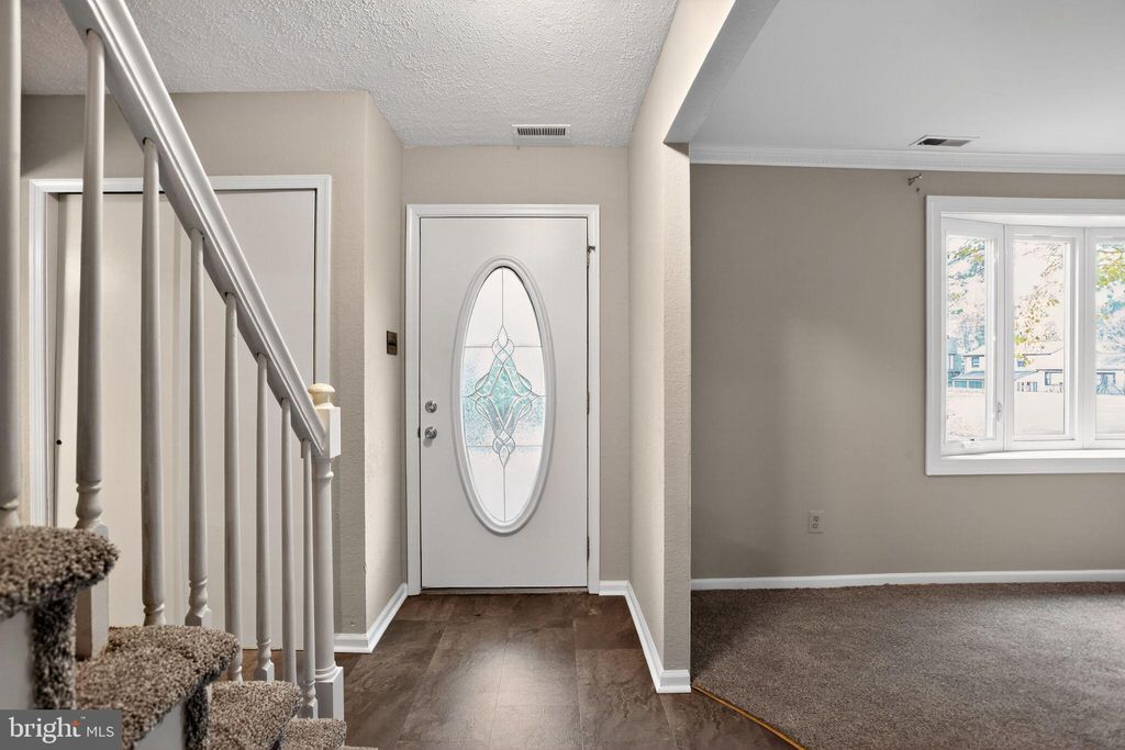 Photo of 11 Grant Dr, HOLLAND, PA 18966 (MLS # PABU2109358)