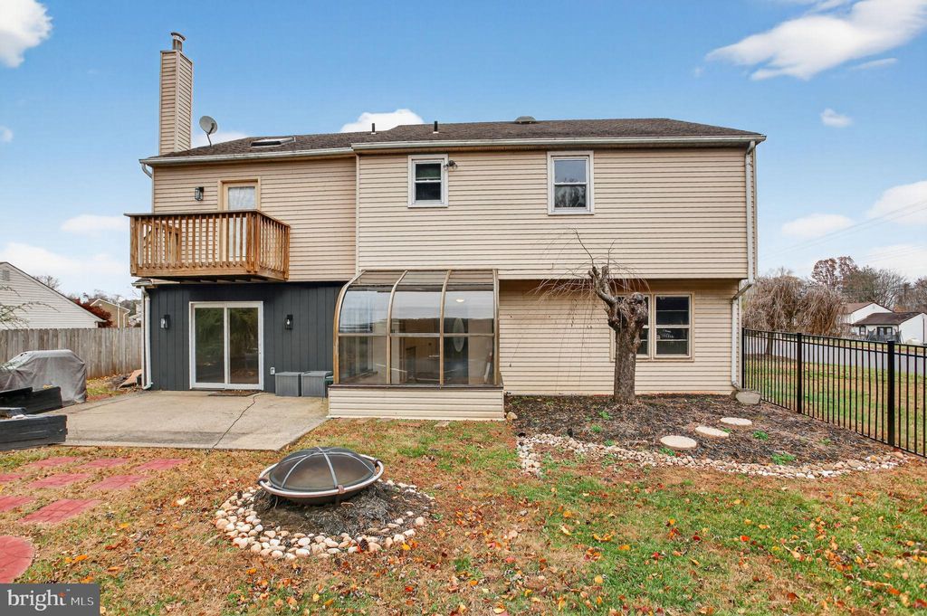 Photo of 11 Grant Dr, HOLLAND, PA 18966 (MLS # PABU2109358)