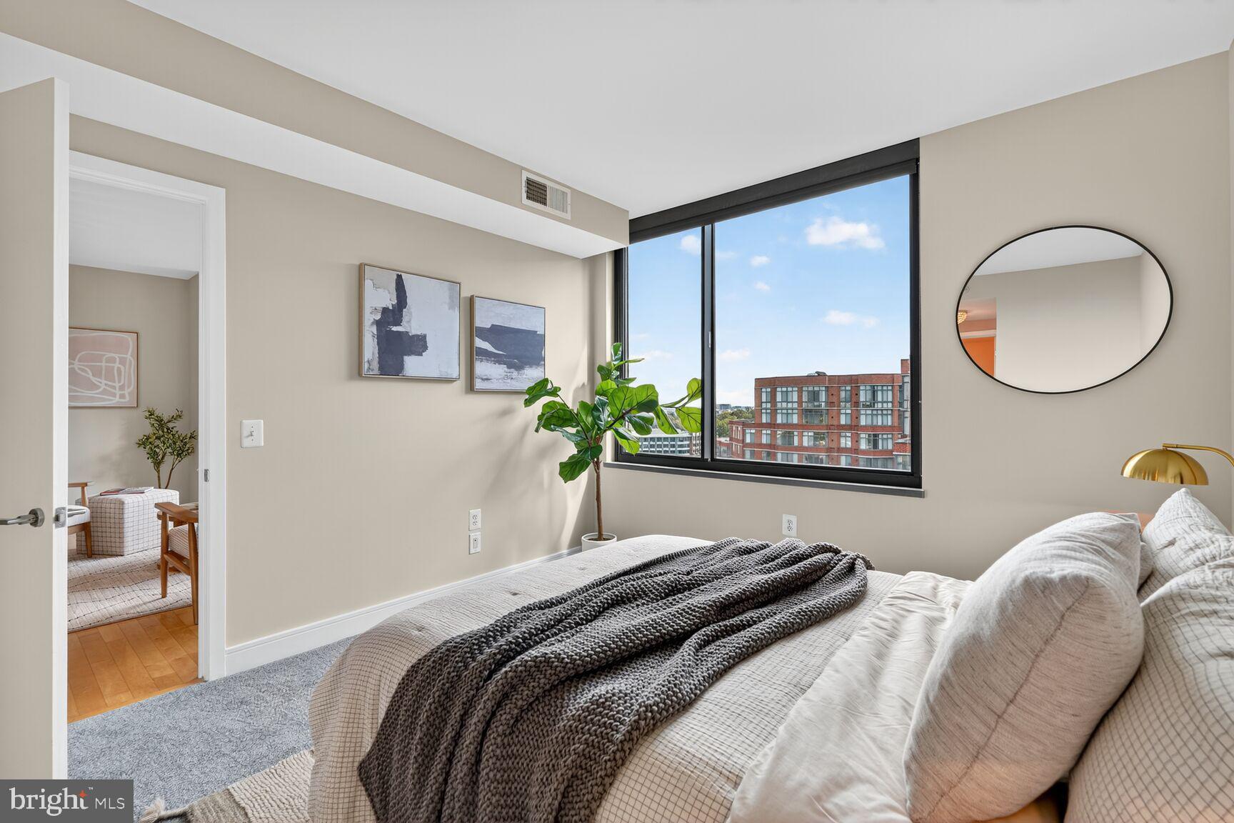 COURTHOUSE - Residential