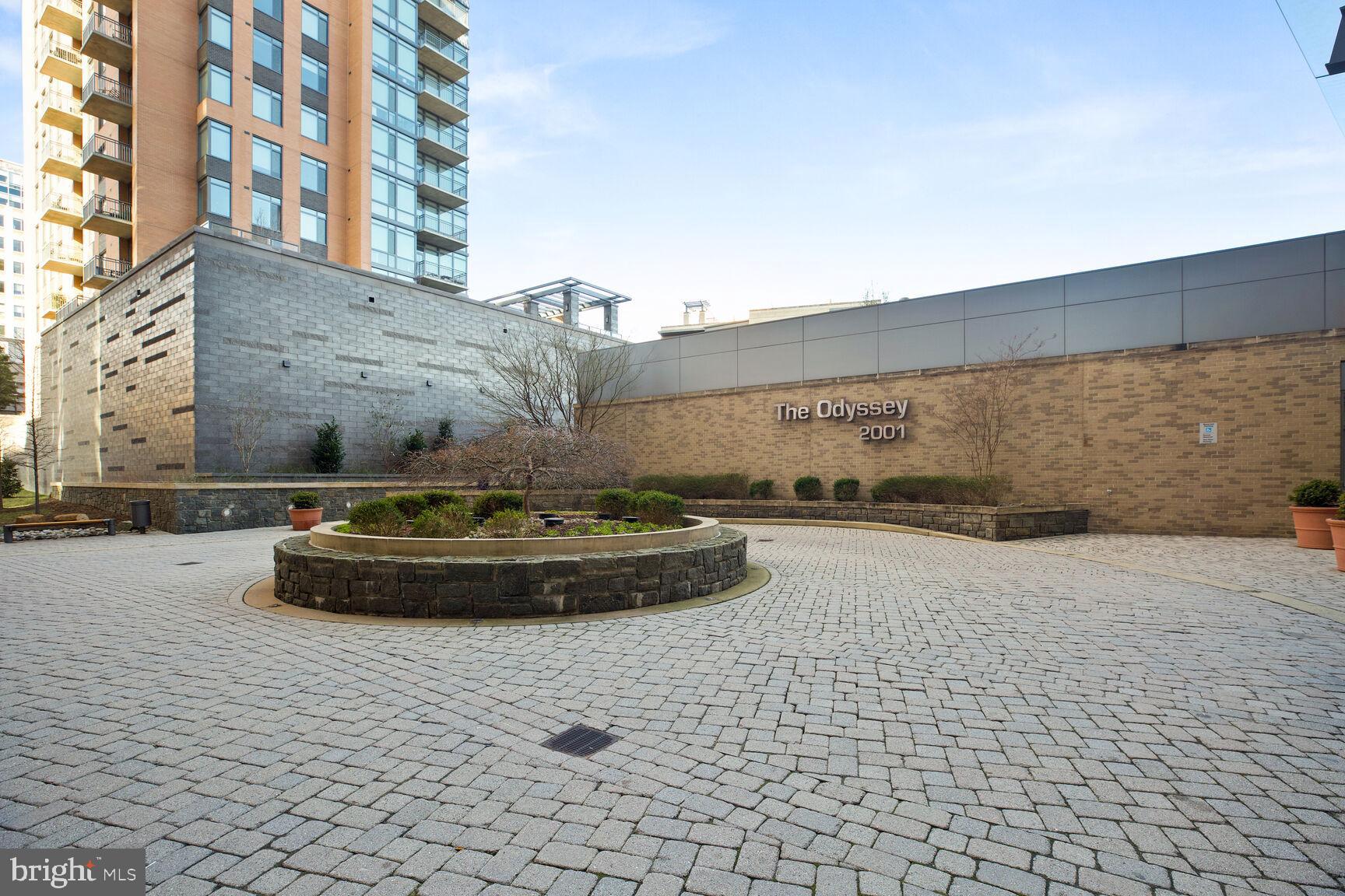 COURTHOUSE - Residential