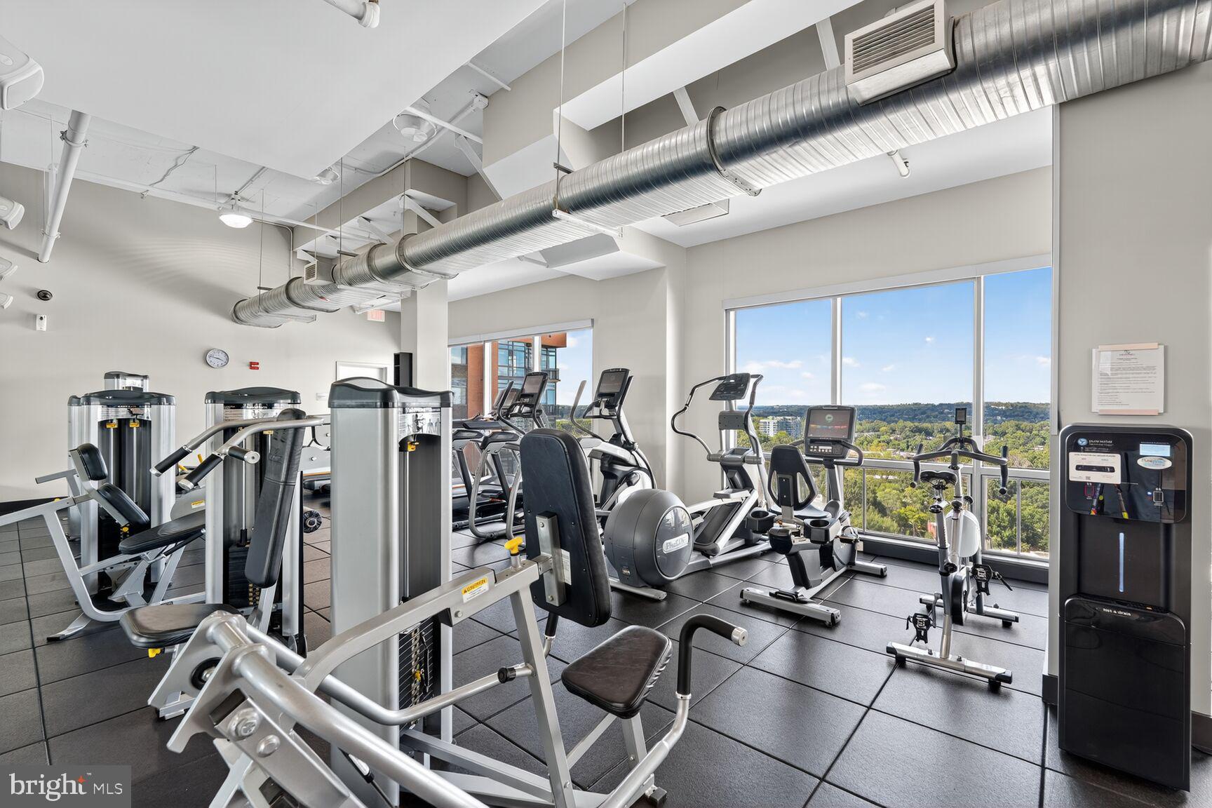 COURTHOUSE - Residential