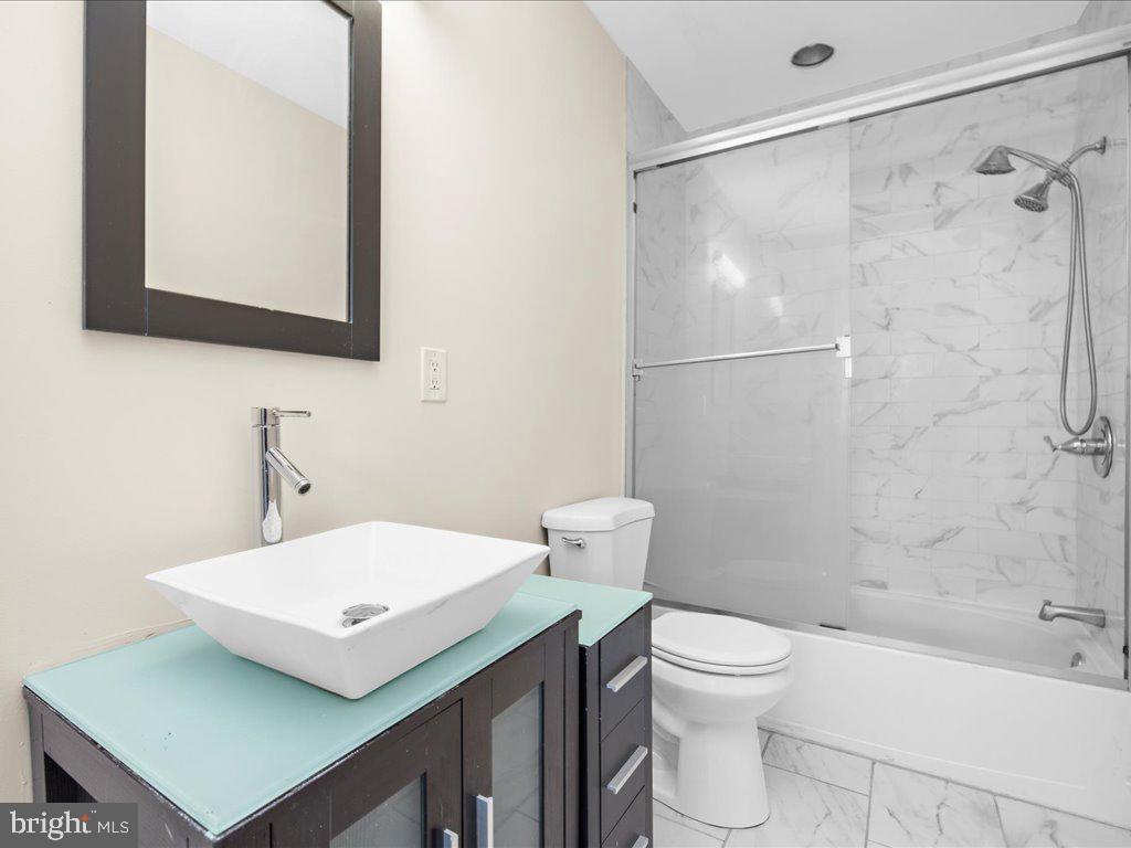 STATION EAST - Residential