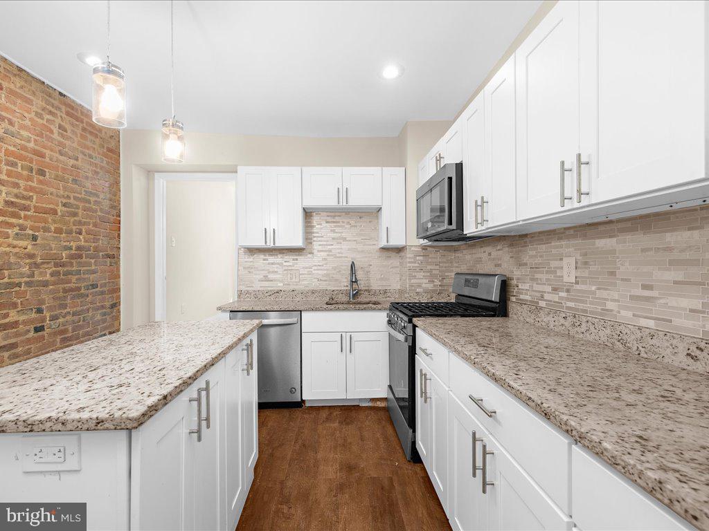 STATION EAST - Residential