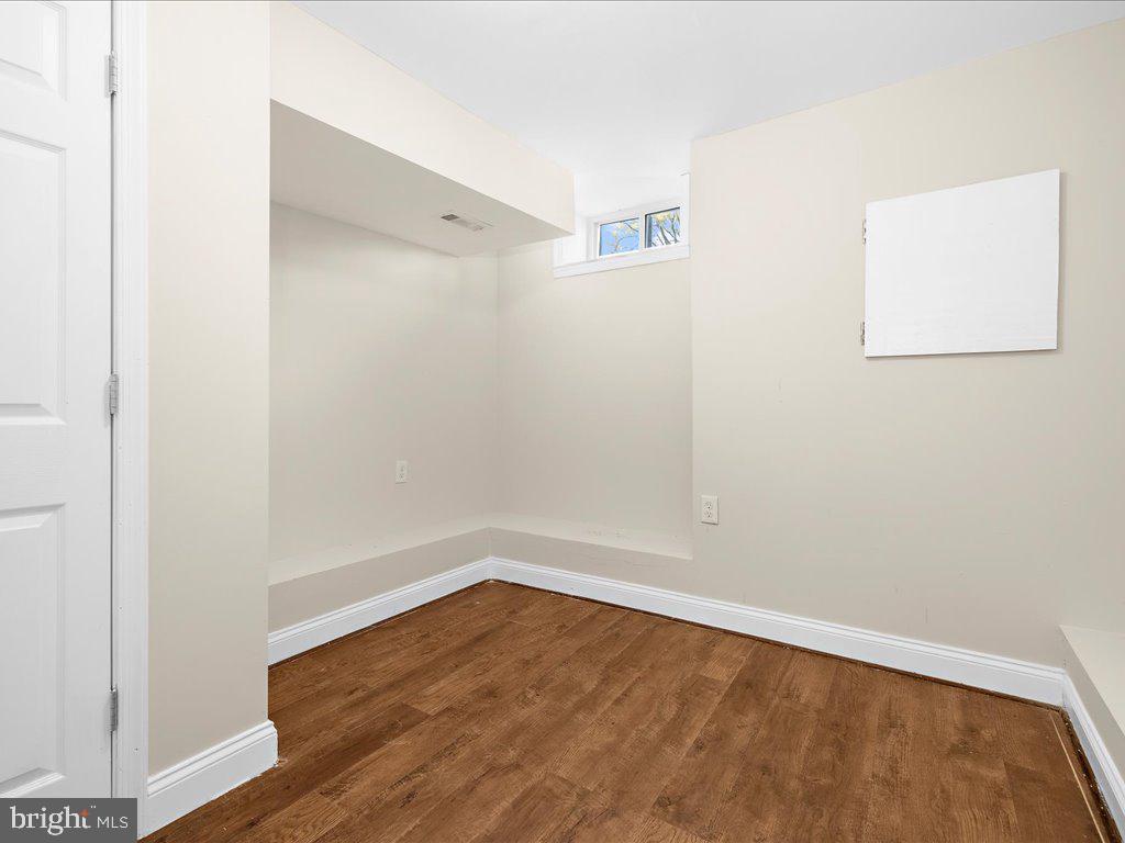 STATION EAST - Residential