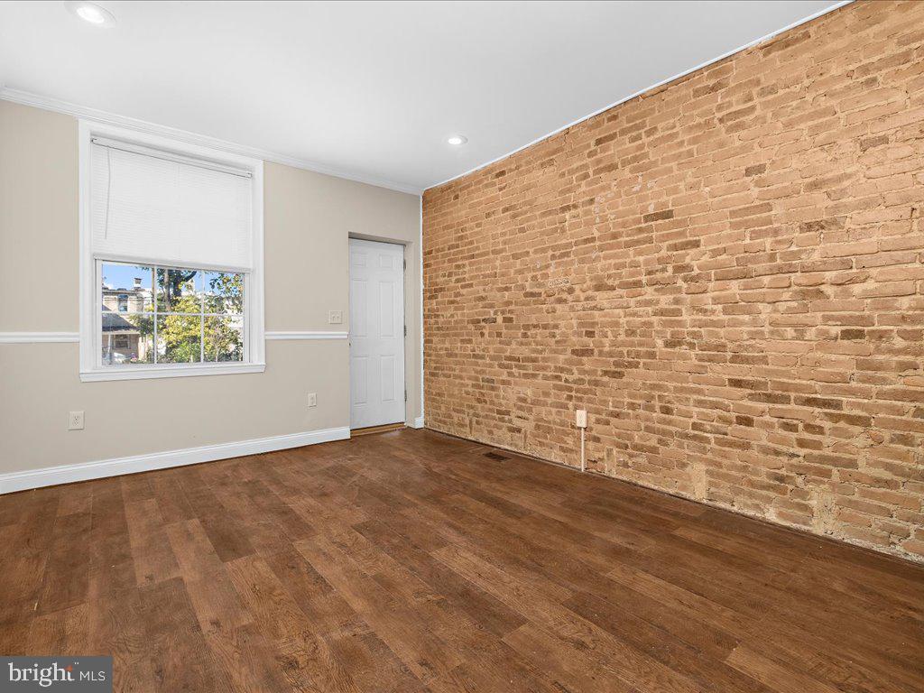 STATION EAST - Residential