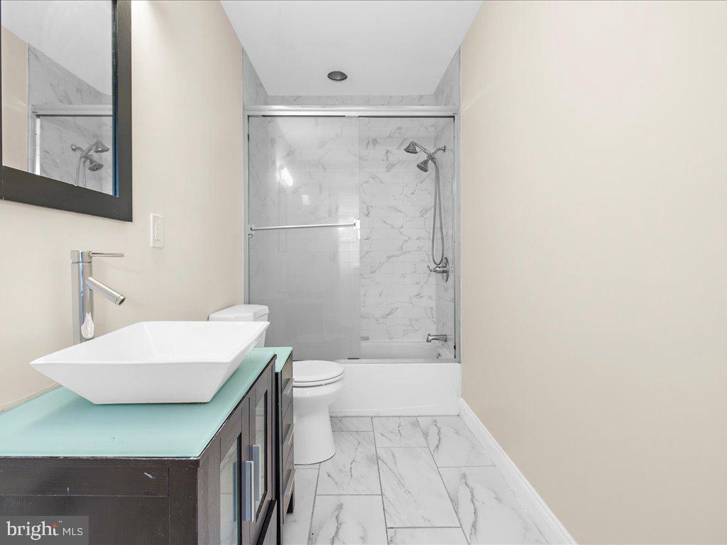 STATION EAST - Residential