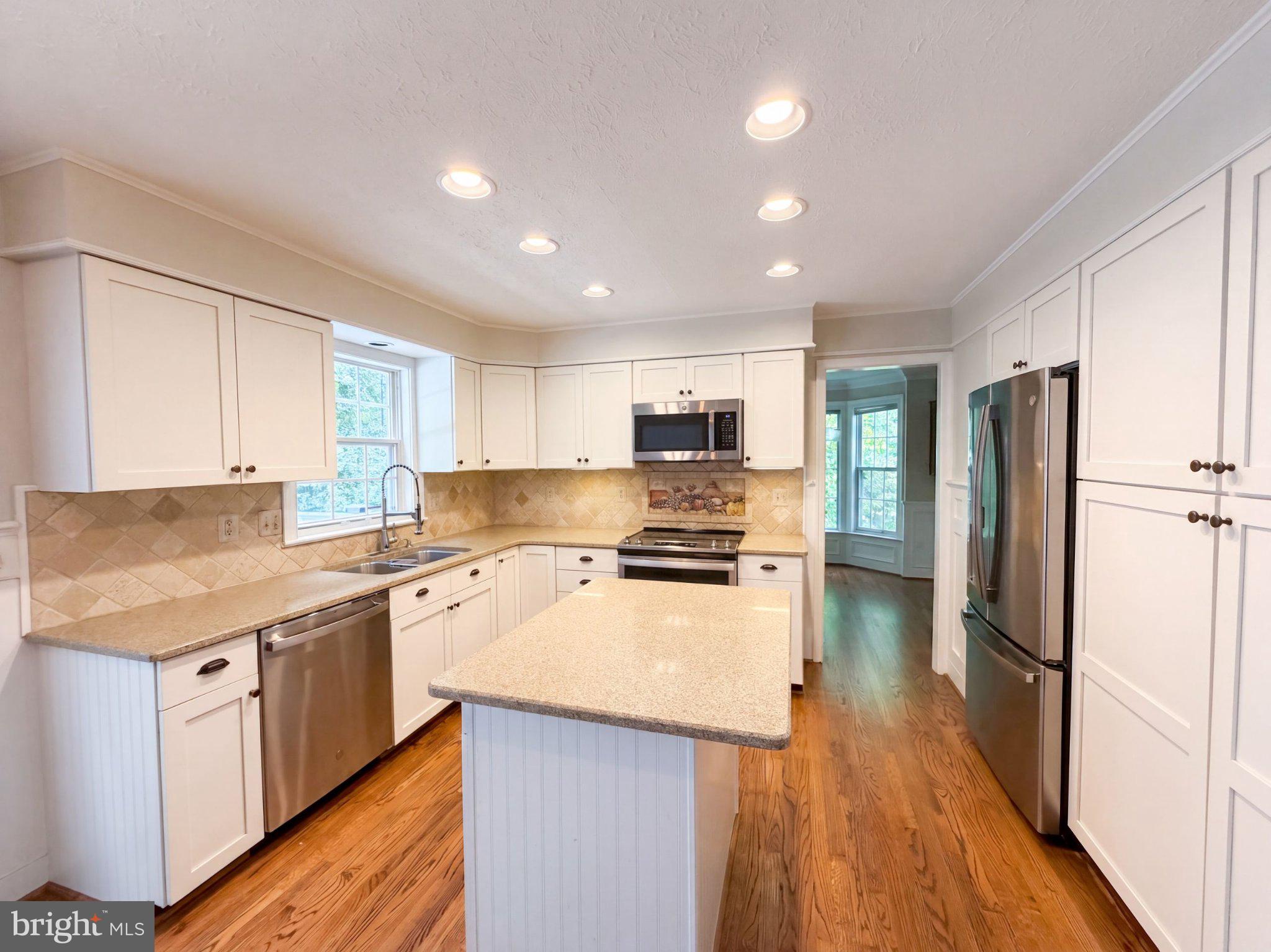 11301 WILLOWDALE DRIVE