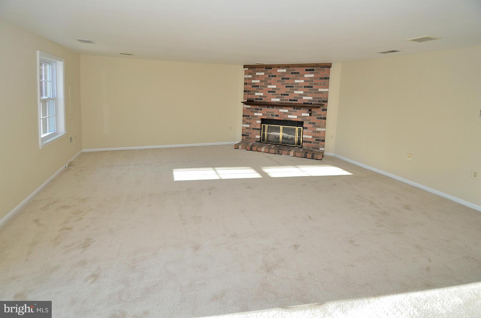 CROWNLEIGH - Residential