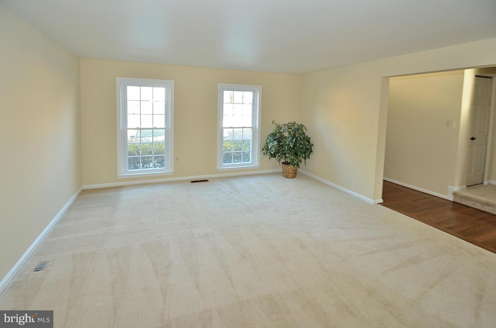 CROWNLEIGH - Residential