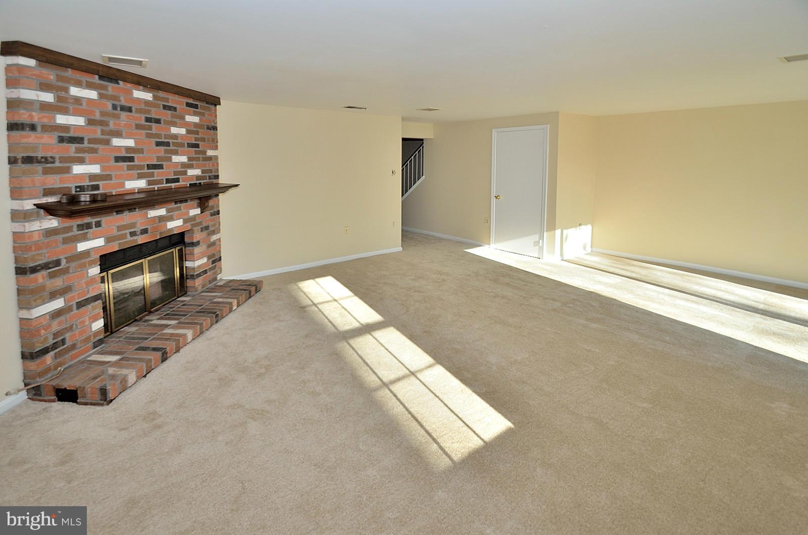 CROWNLEIGH - Residential