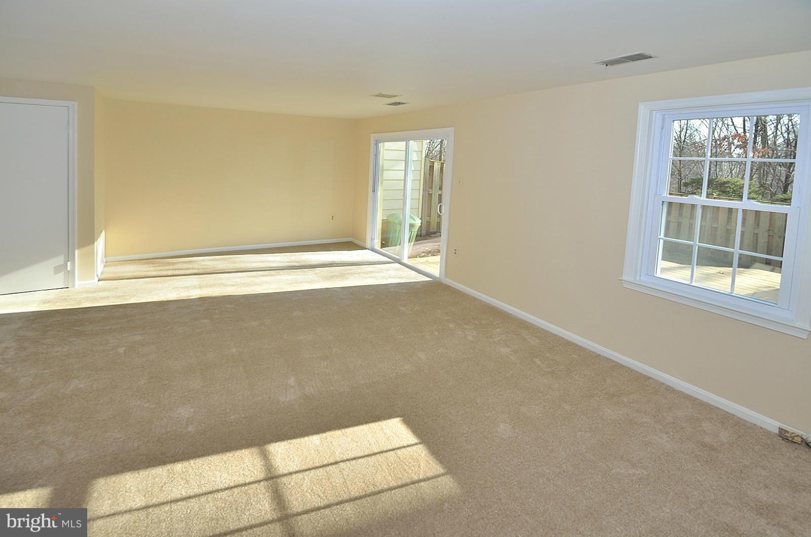 CROWNLEIGH - Residential