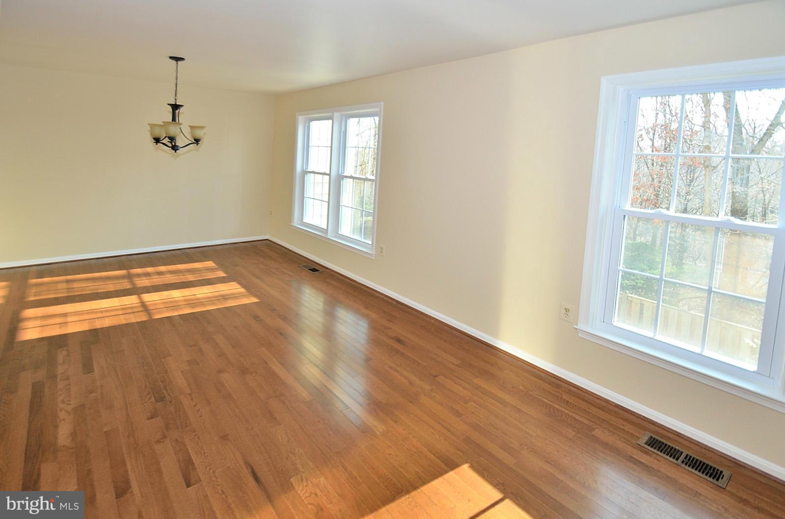 CROWNLEIGH - Residential