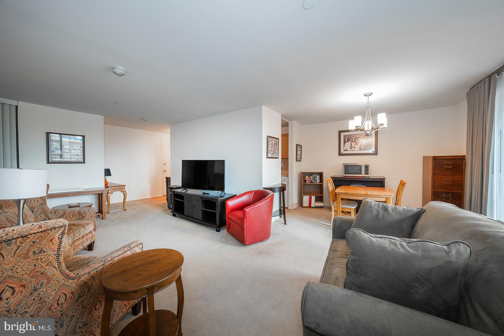 1919 CHESTNUT STREET 2903