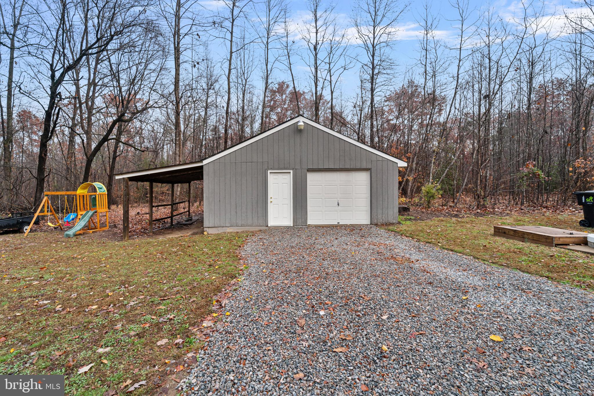 HOLLY GROVE - Residential