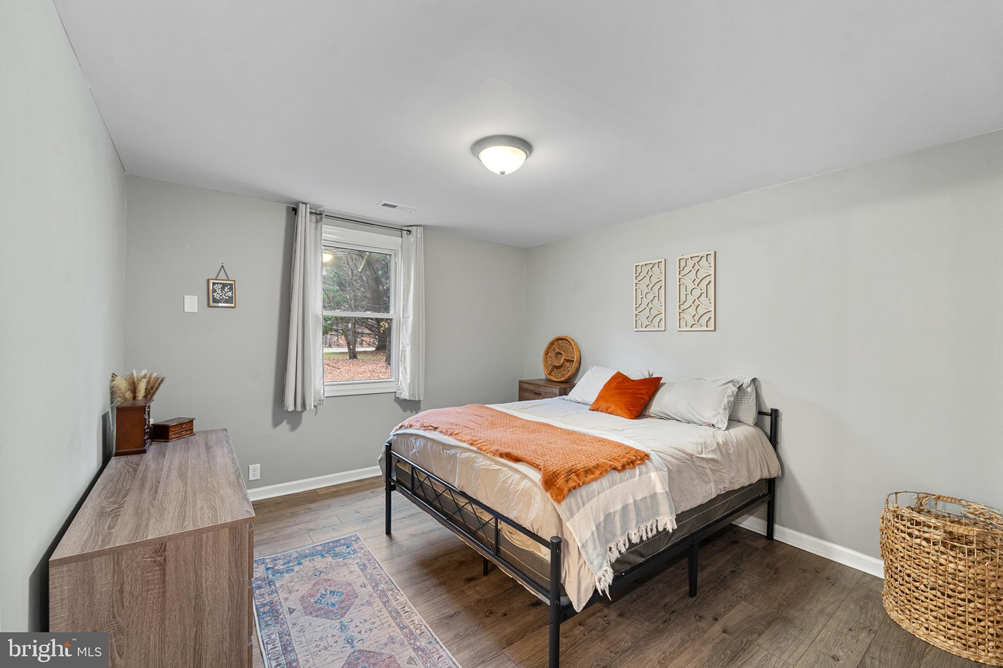 HOLLY GROVE - Residential