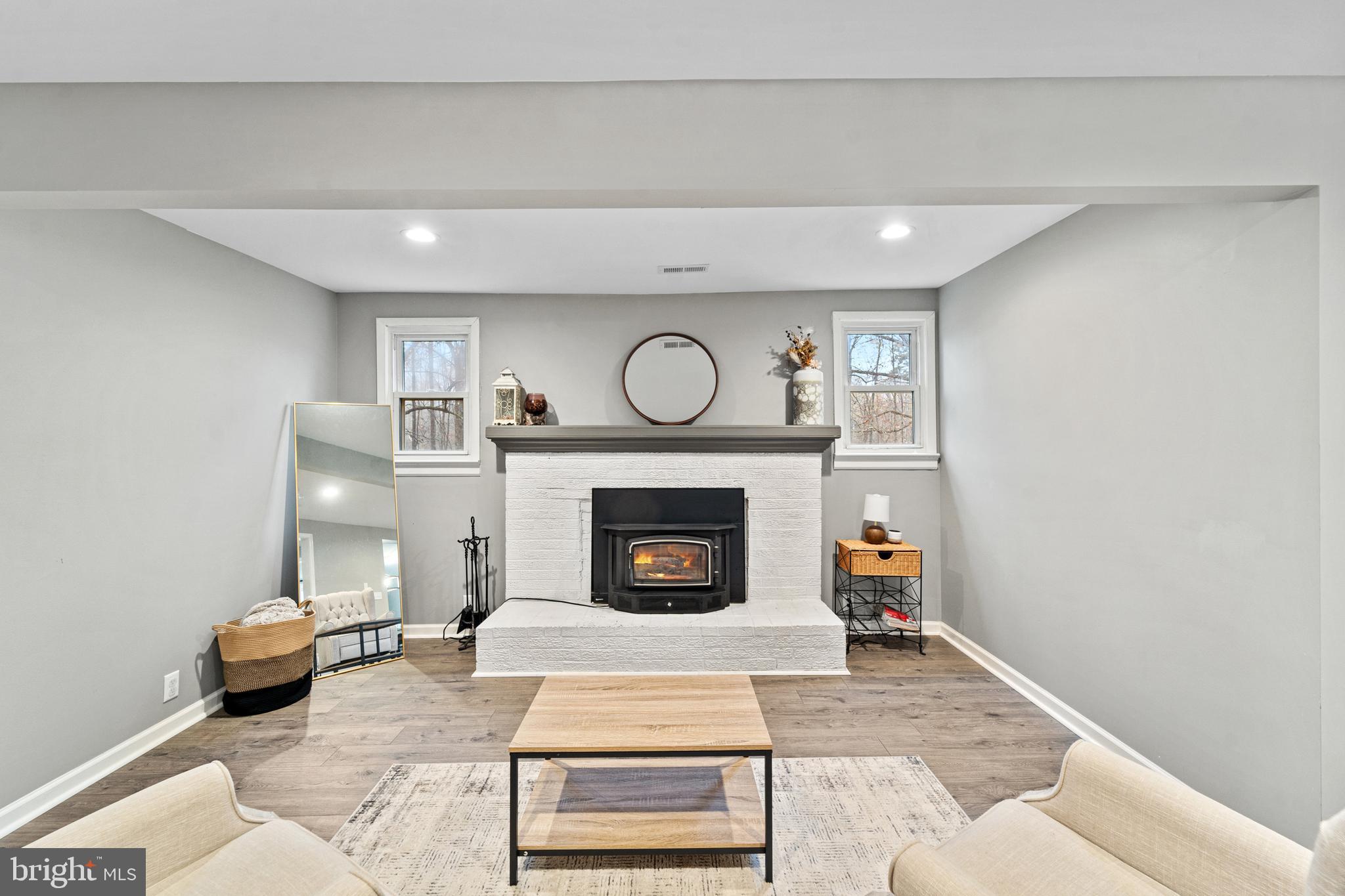 HOLLY GROVE - Residential