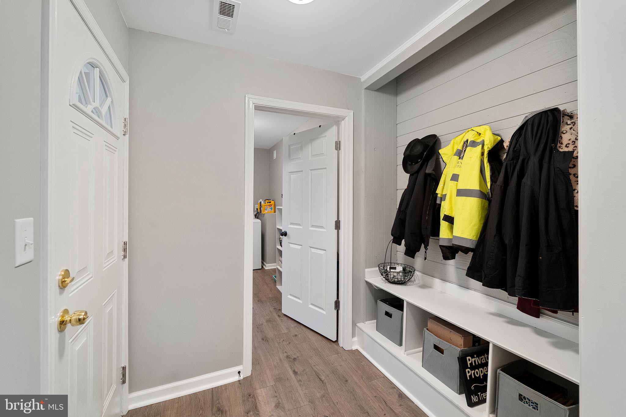 HOLLY GROVE - Residential