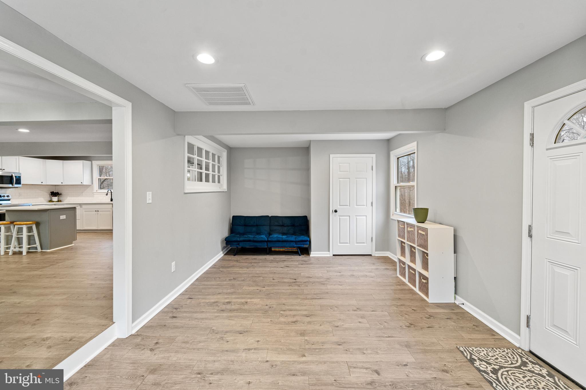 HOLLY GROVE - Residential