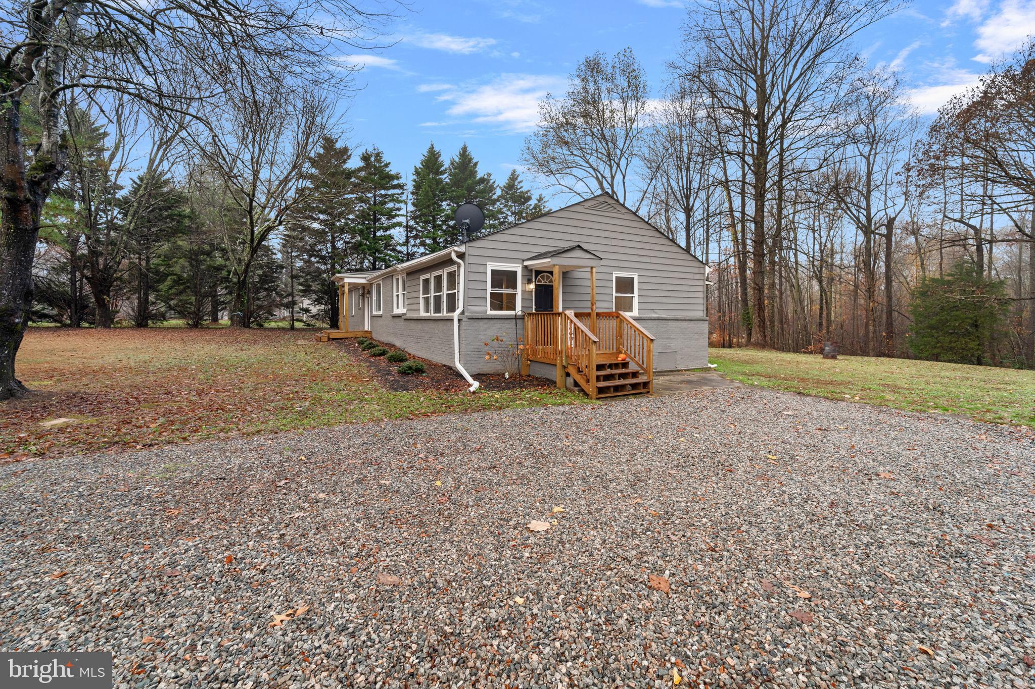 HOLLY GROVE - Residential