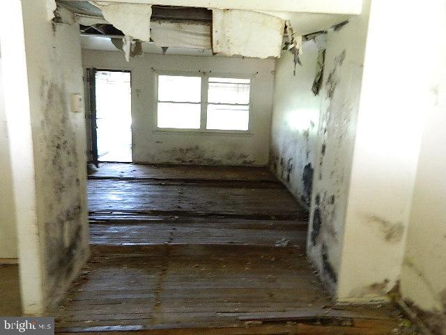 COUNTRY RIDGE - Residential