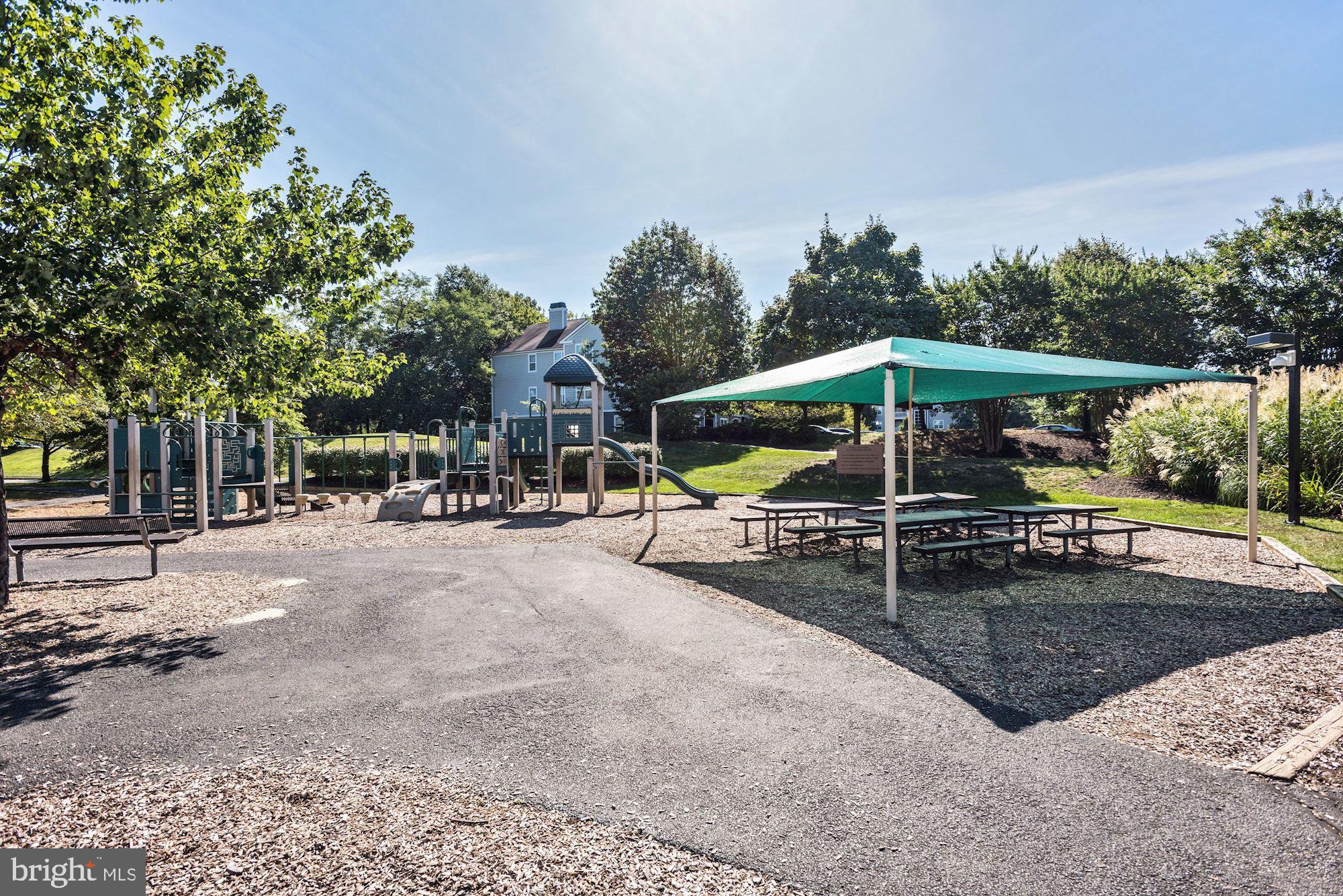 PINEY ORCHARD - Residential