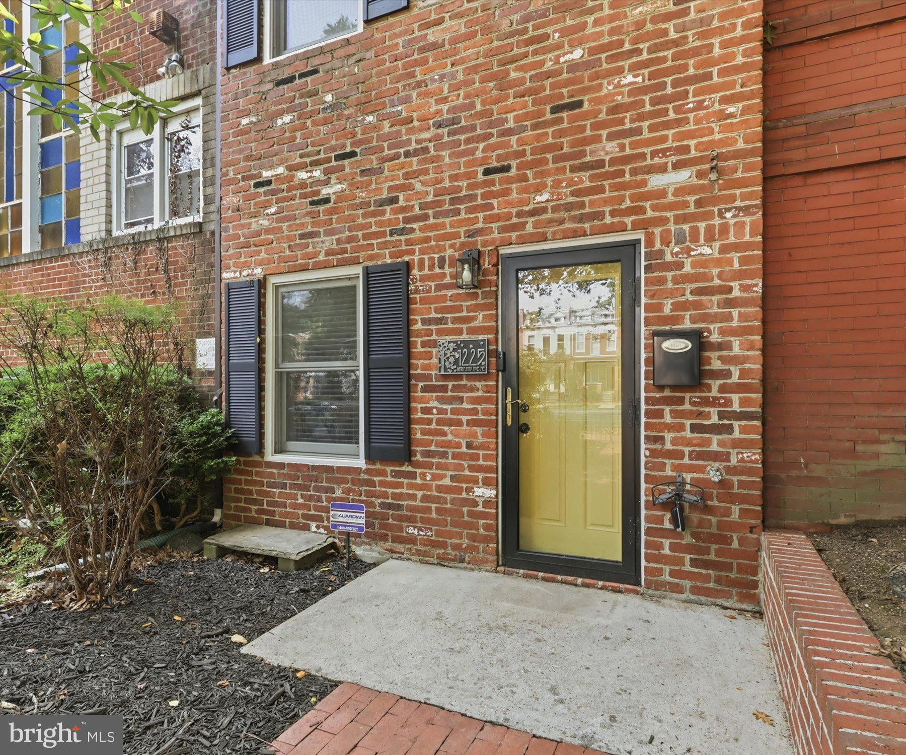 1225 MARYLAND AVENUE NE
