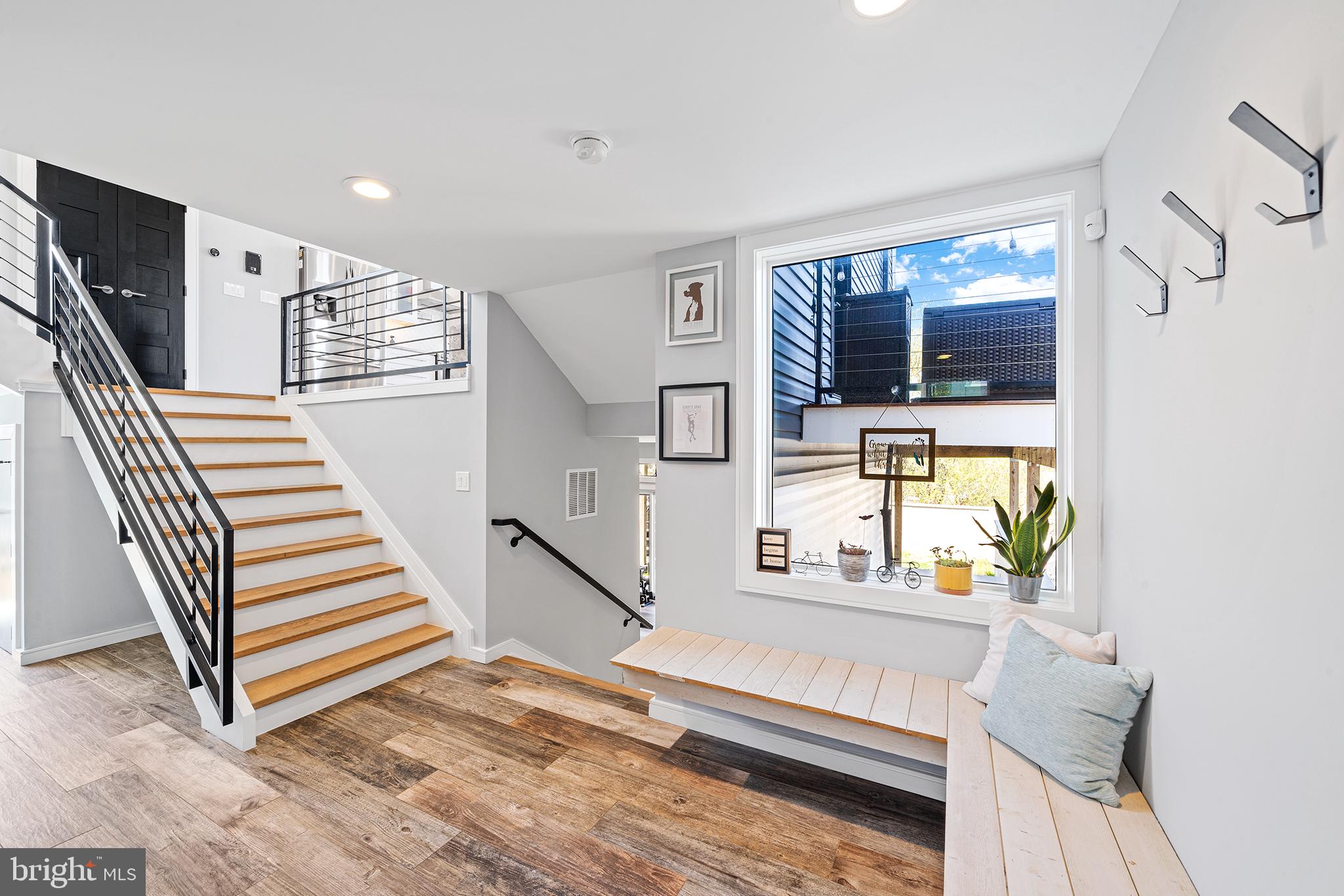 ROXBOROUGH - Residential