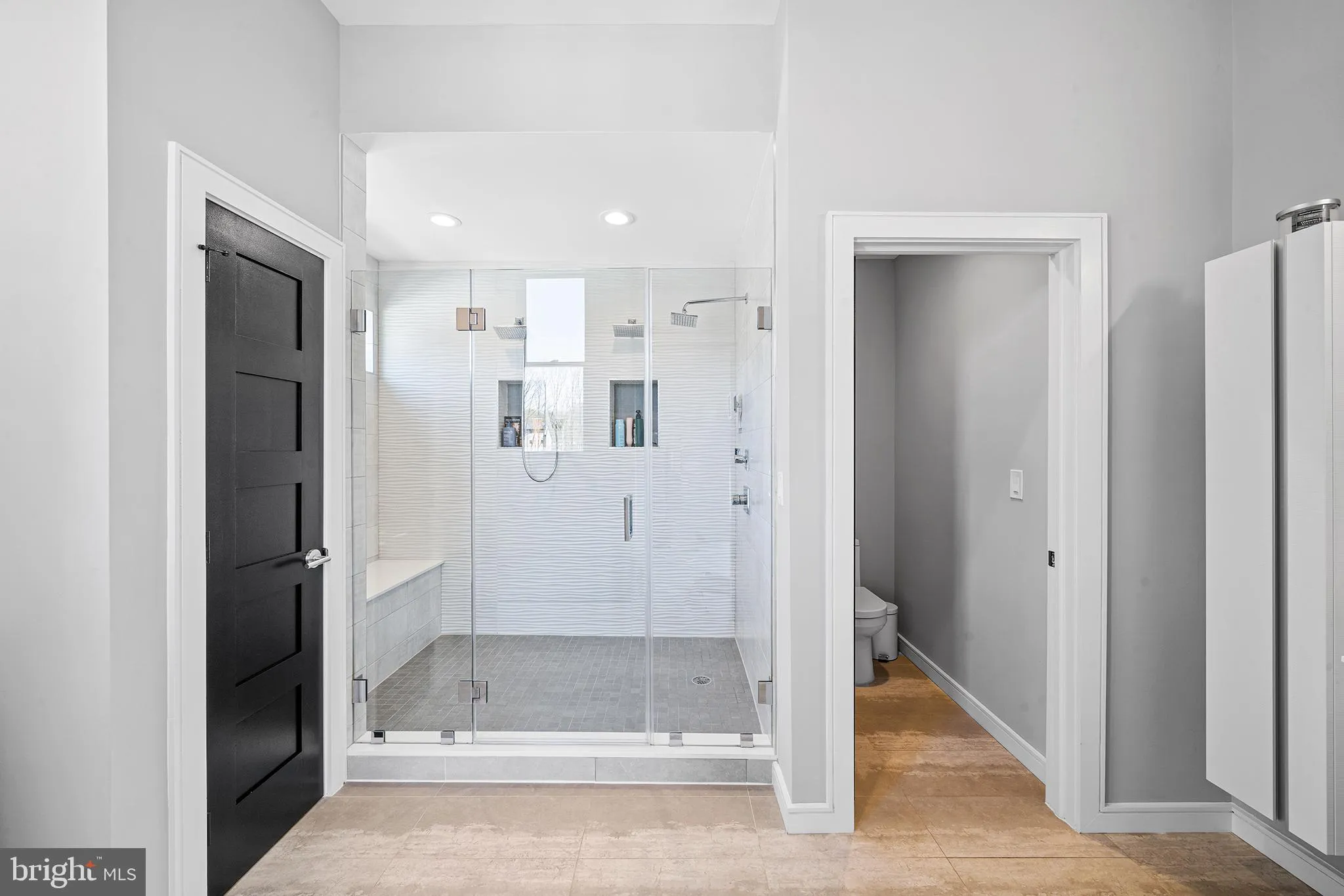 Philadelphia, Pennsylvania 19128, United States, 3 Bedrooms Bedrooms, ,3 BathroomsBathrooms,Residential,Contingent,2969