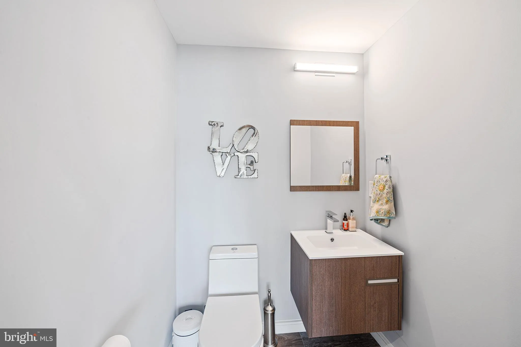 Philadelphia, Pennsylvania 19128, United States, 3 Bedrooms Bedrooms, ,3 BathroomsBathrooms,Residential,Contingent,2969