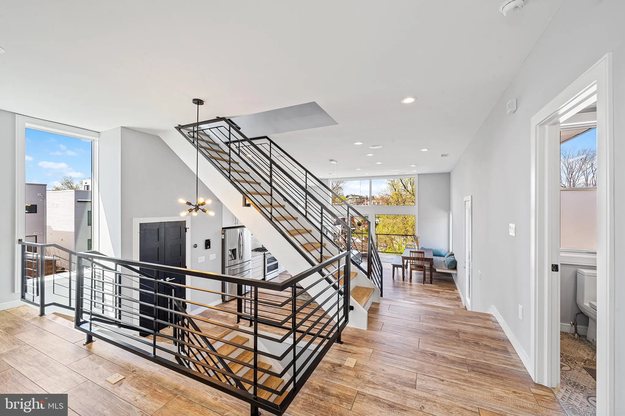 Philadelphia, Pennsylvania 19128, United States, 3 Bedrooms Bedrooms, ,3 BathroomsBathrooms,Residential,Contingent,2969