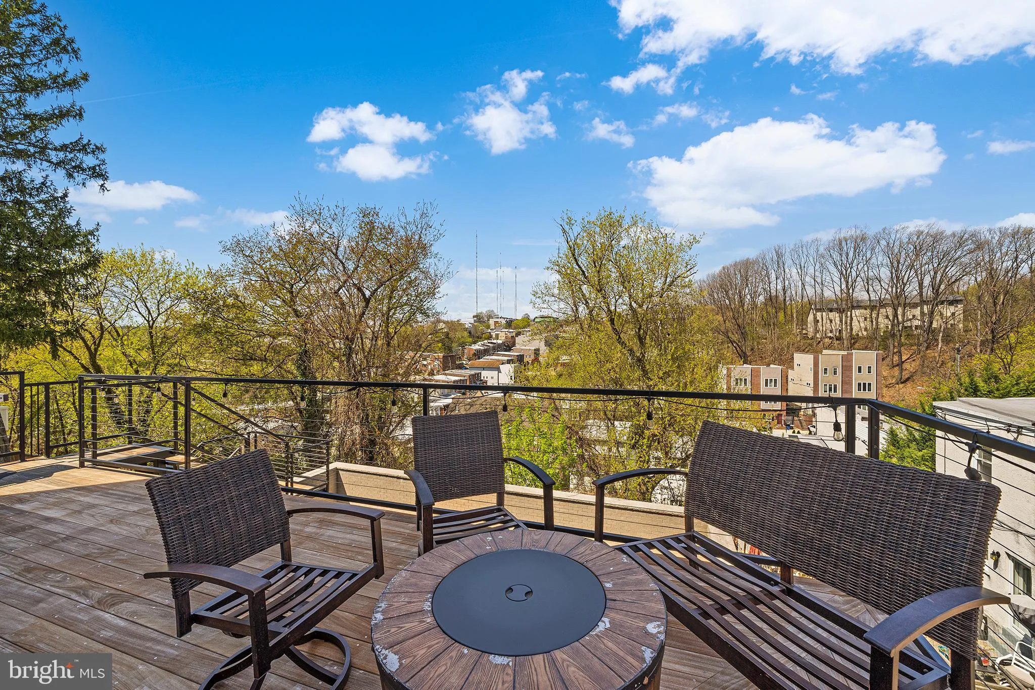 Philadelphia, Pennsylvania 19128, United States, 3 Bedrooms Bedrooms, ,3 BathroomsBathrooms,Residential,Contingent,2969