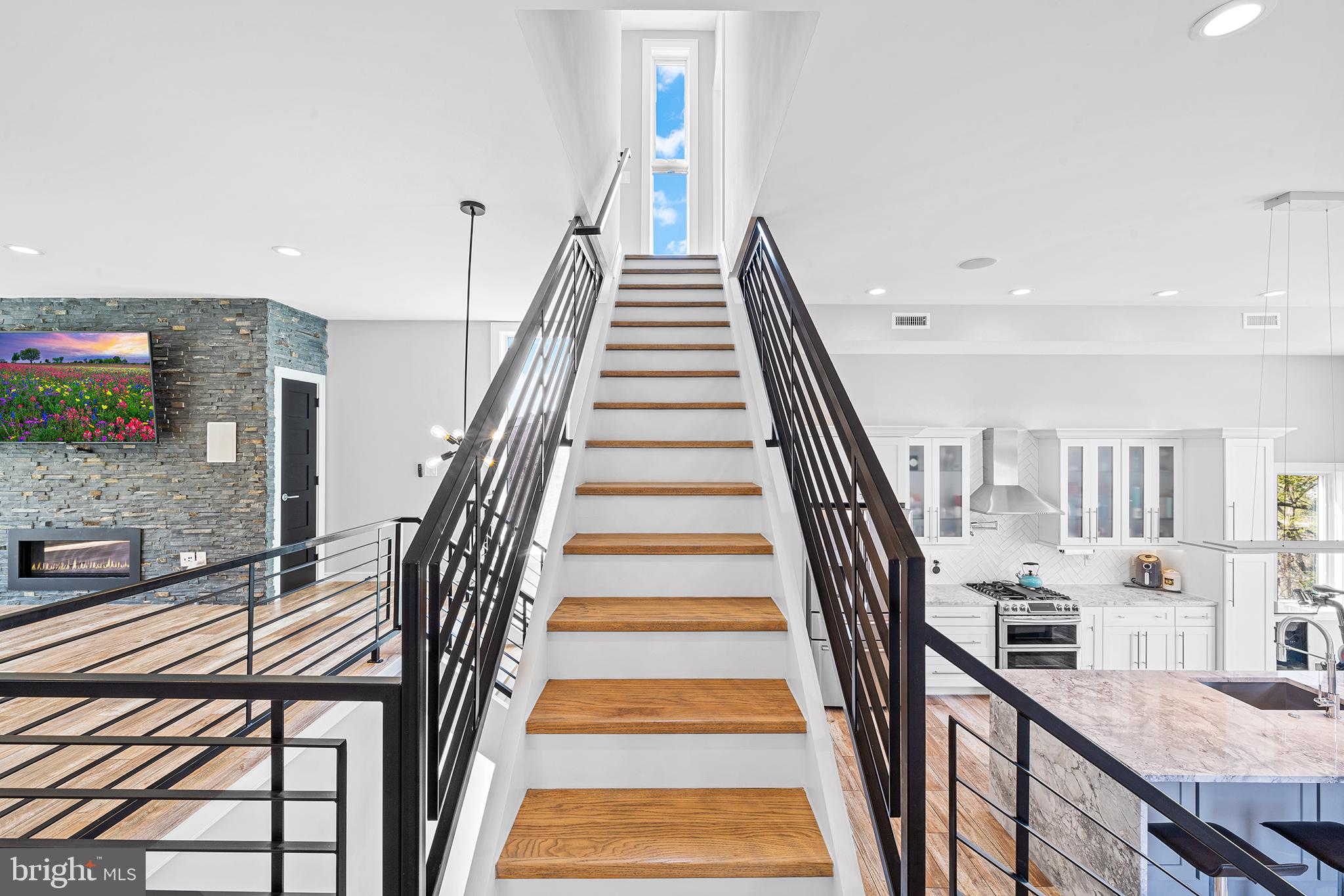 ROXBOROUGH - Residential