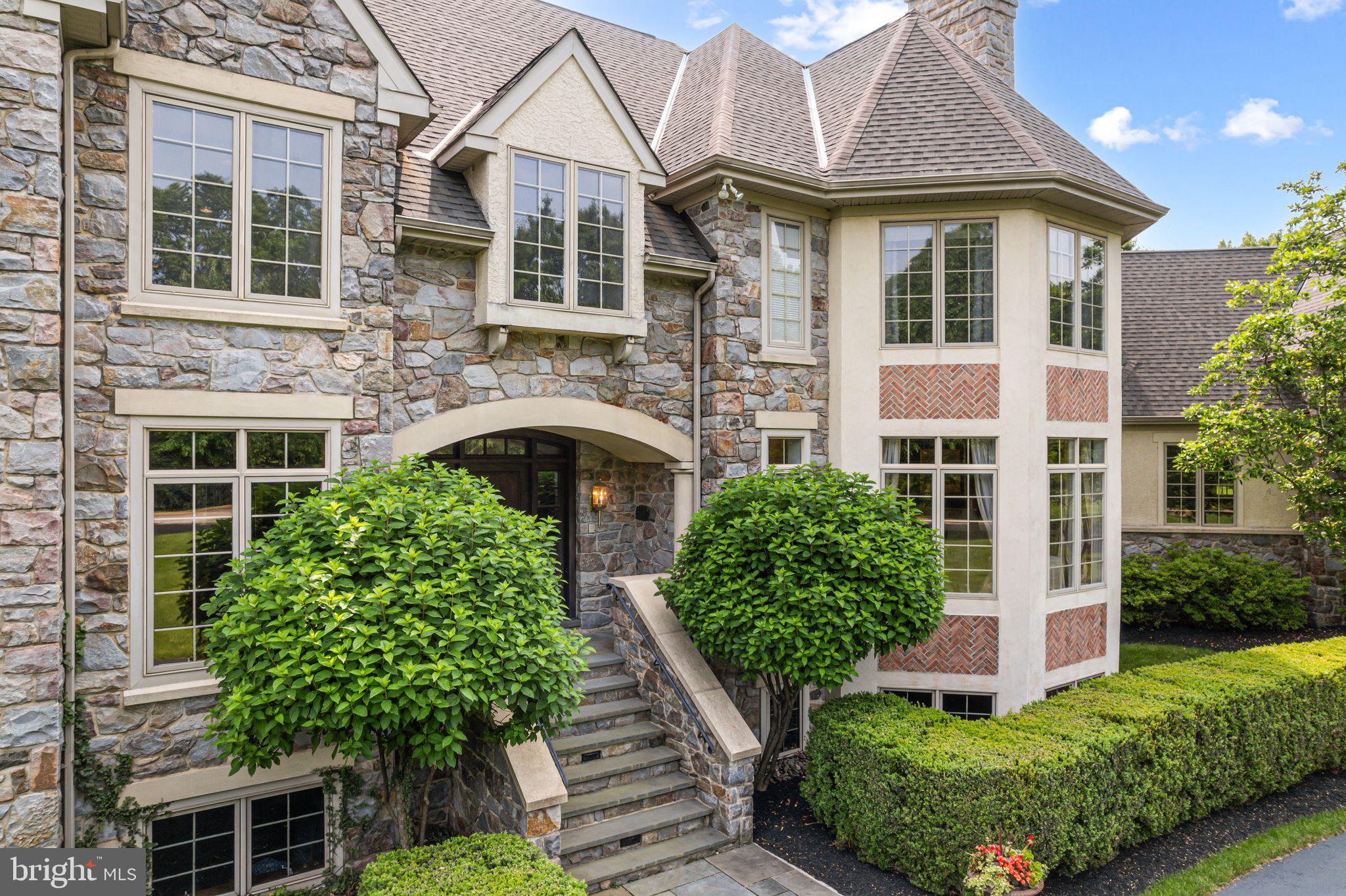 1214 HUNT SEAT DRIVE