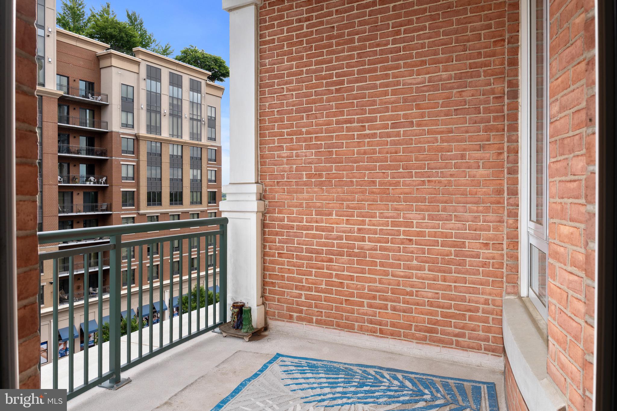 LORETTA HEIGHTS - Residential