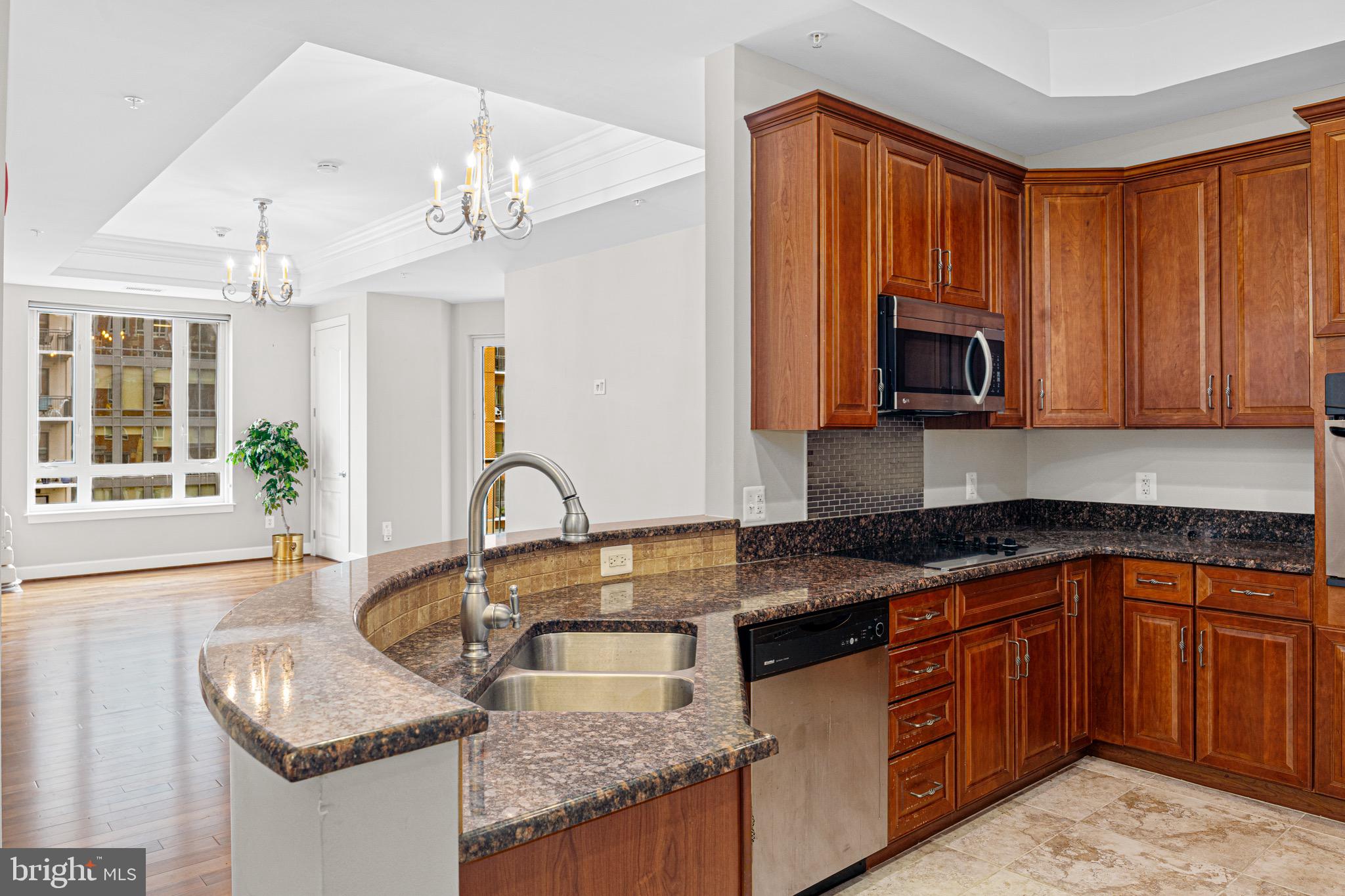 1915 TOWNE CENTRE BOULEVARD 707