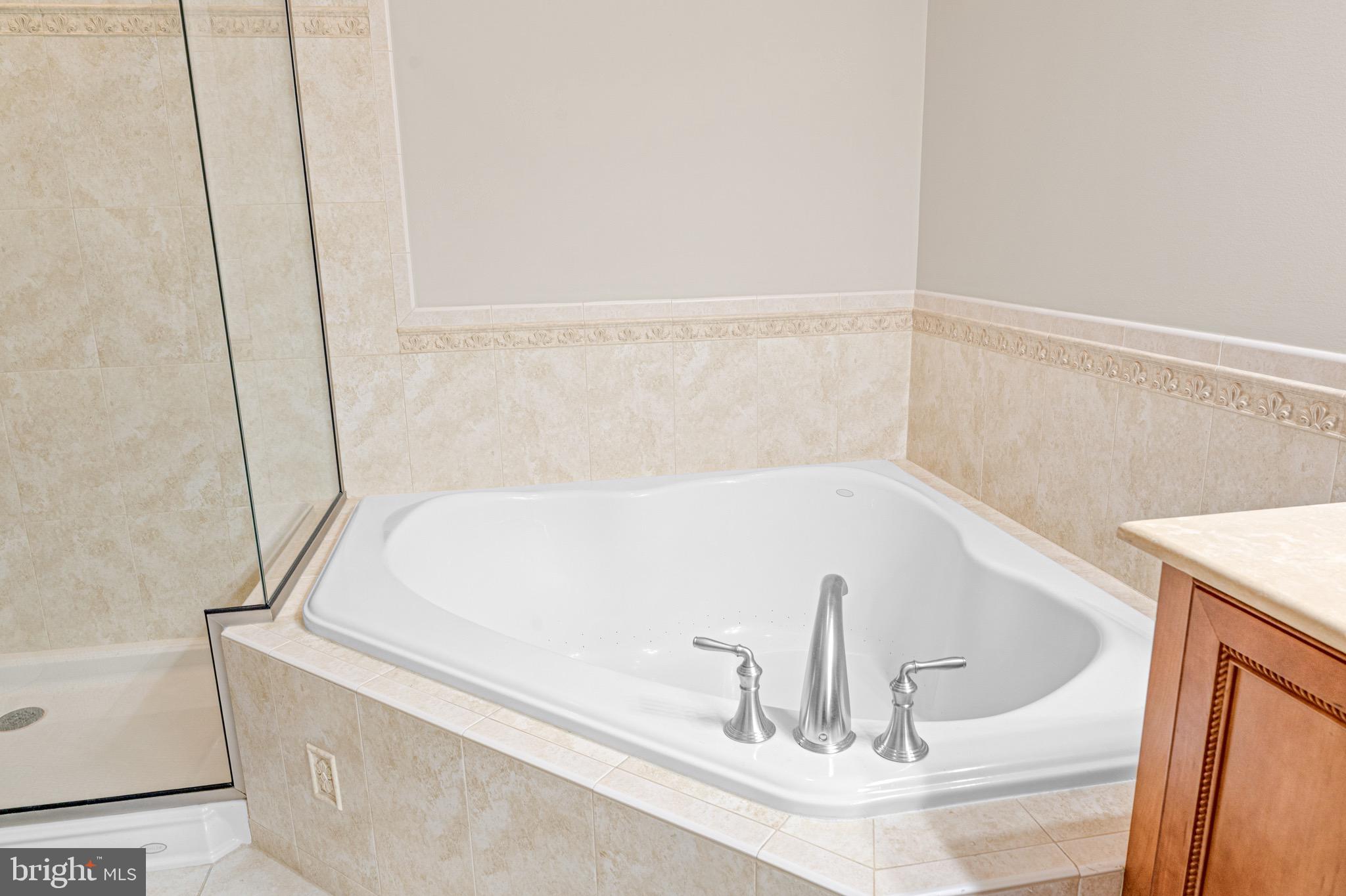 LORETTA HEIGHTS - Residential