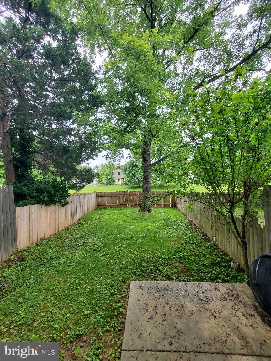 KINGS COURT - Residential Lease