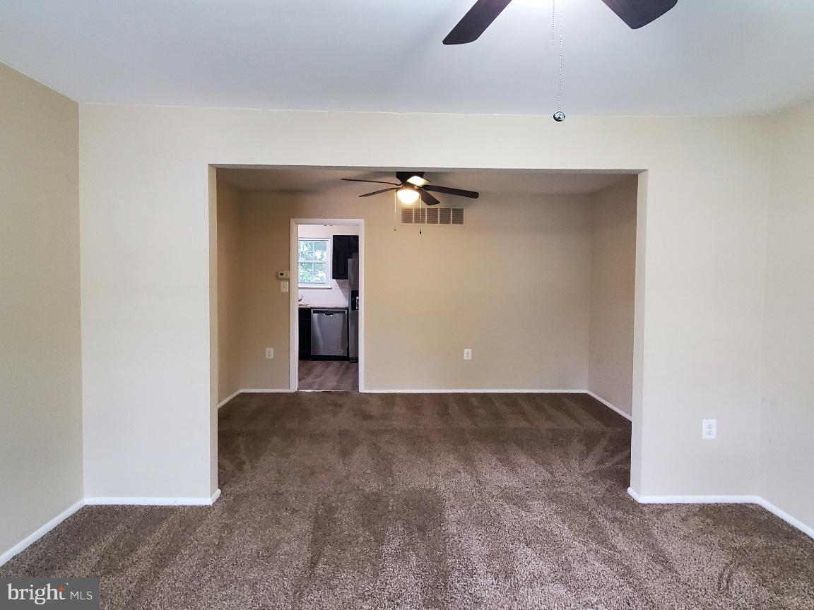 KINGS COURT - Residential Lease