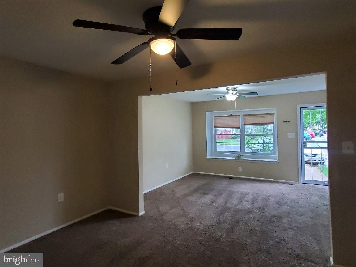 KINGS COURT - Residential Lease