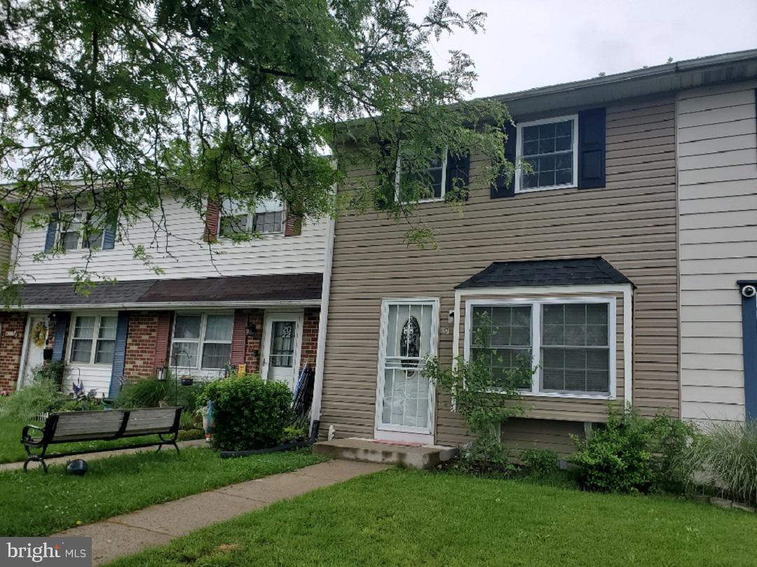 KINGS COURT - Residential Lease